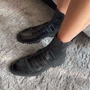 Croc Embossed Chelsea Boots